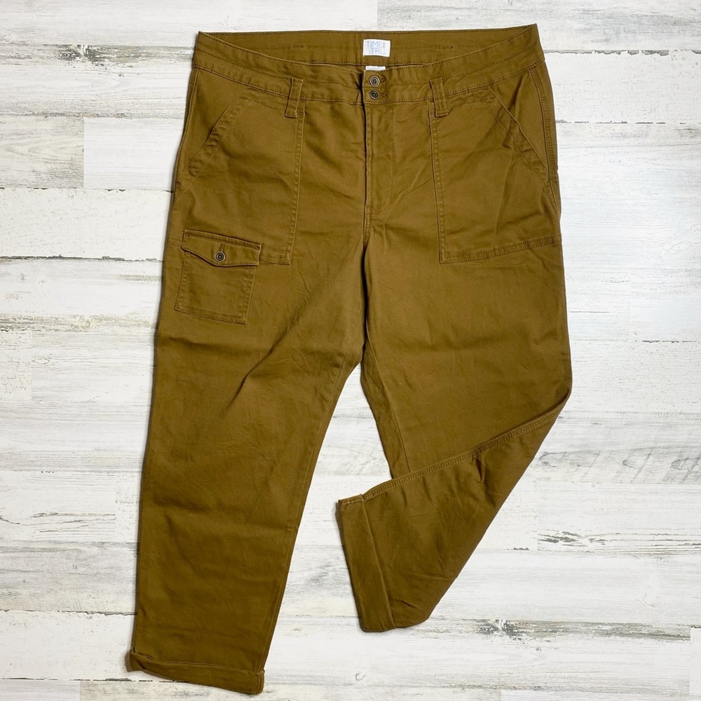 Womens Time and Tru Pants with Large Pocket Detail